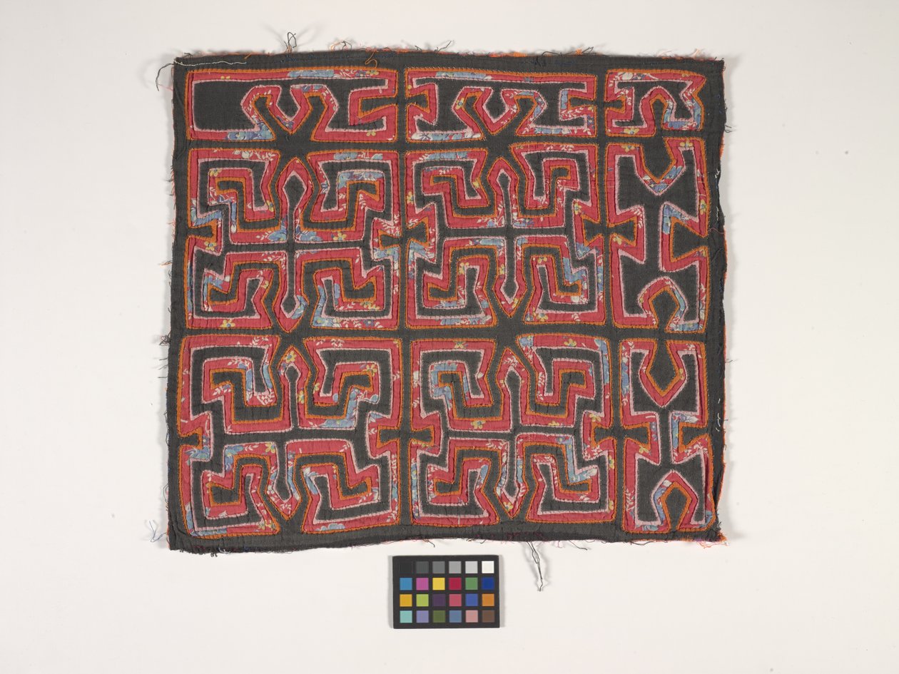 Panel koszuli (Mola) (zdjęcie) autorstwa Kuna Indian Culture