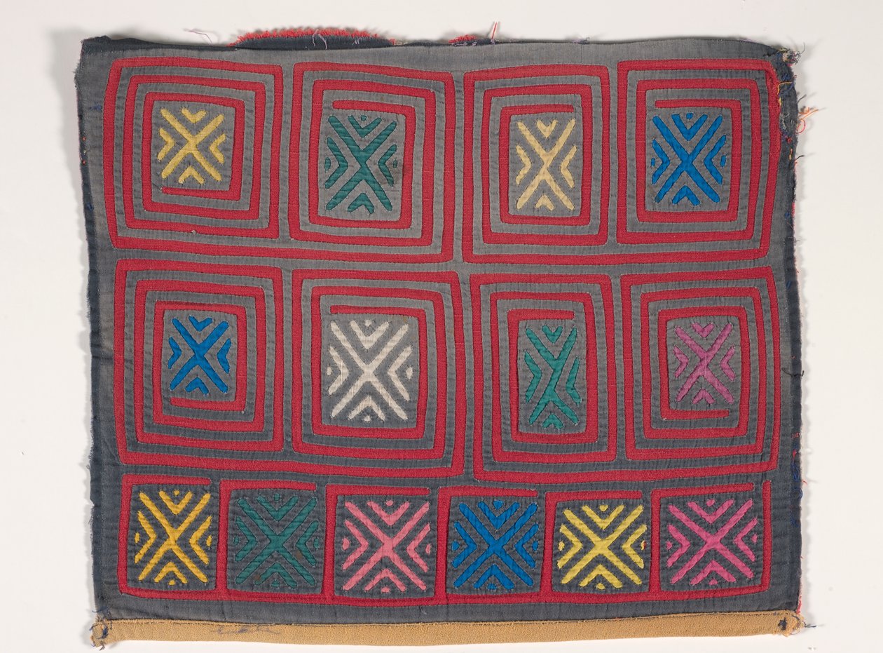 Panel koszuli (mola) (bawełna z aplikacjami) autorstwa Kuna Indian Culture