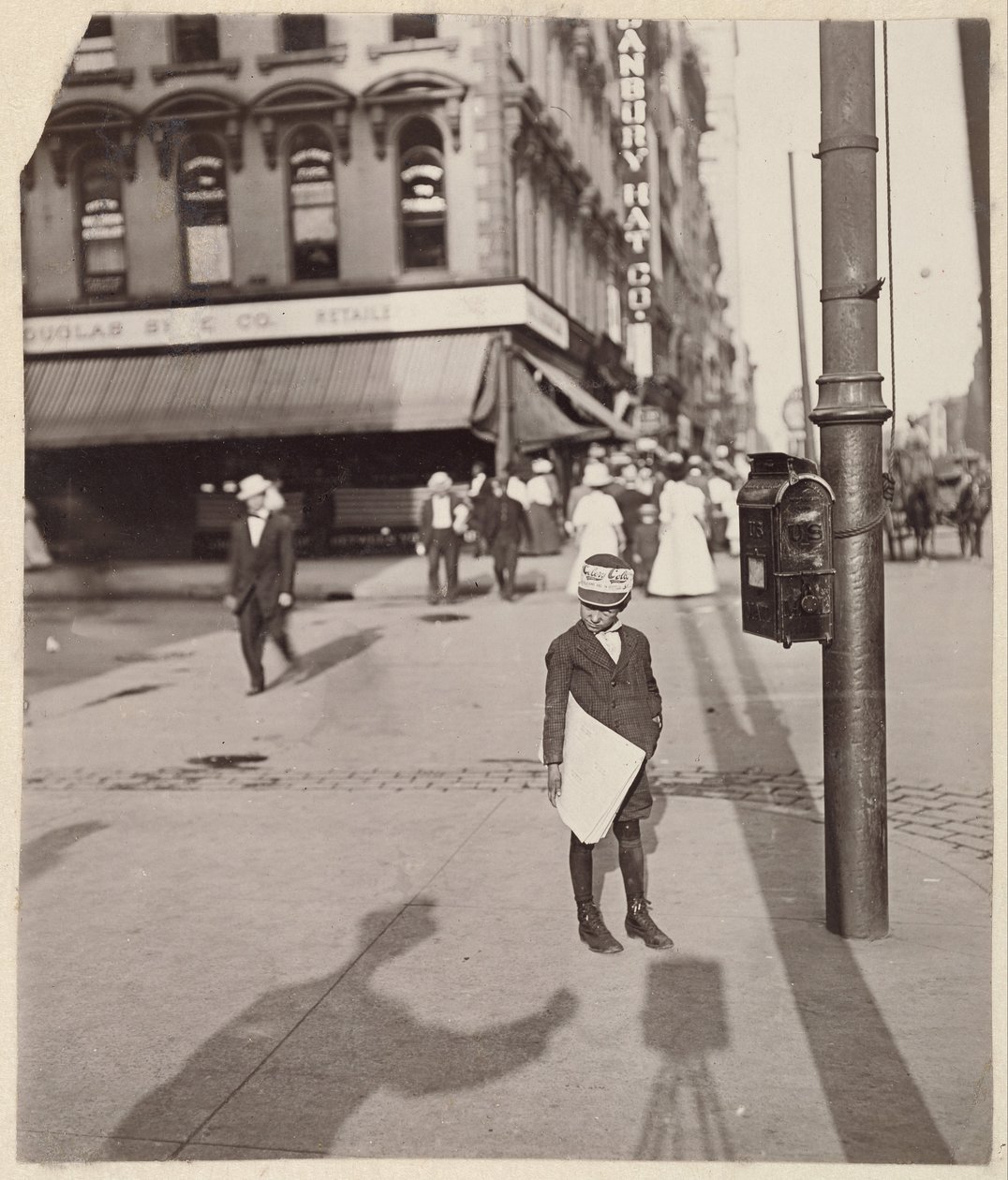 Autoportret z Gazeciarzem autorstwa Lewis Wickes Hine