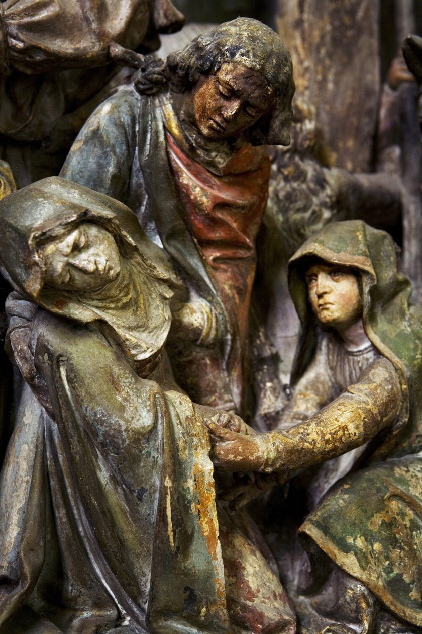 Ołtarz, panel środkowy, detal, omdlenie Matki Boskiej (kamień malowany) autorstwa Ligier Richier