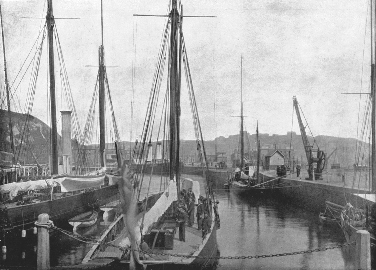 Port, Dover, 1895. autorstwa London Stereoscopic and Photographic Co
