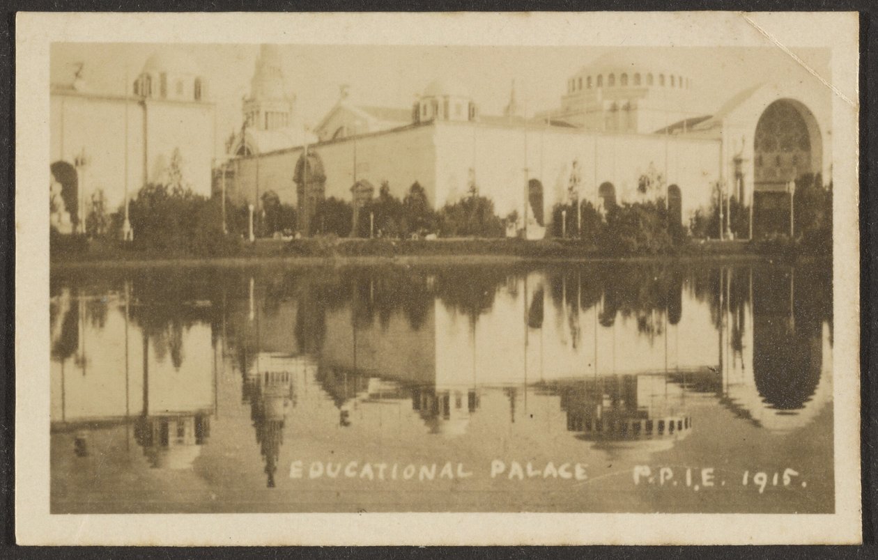 [Educational Palace, Pan Pacific International Exposition (P.P.I.E.)] autorstwa Louis Fleckenstein