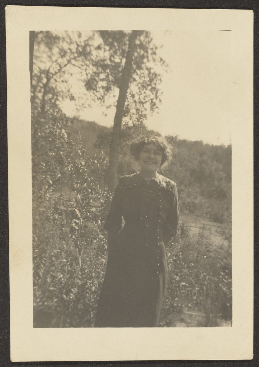 [Portret Florence na zewnątrz]. autorstwa Louis Fleckenstein