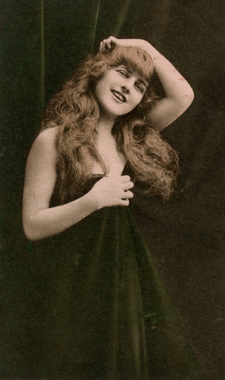 kobieta, od 1918 roku. autorstwa MACA