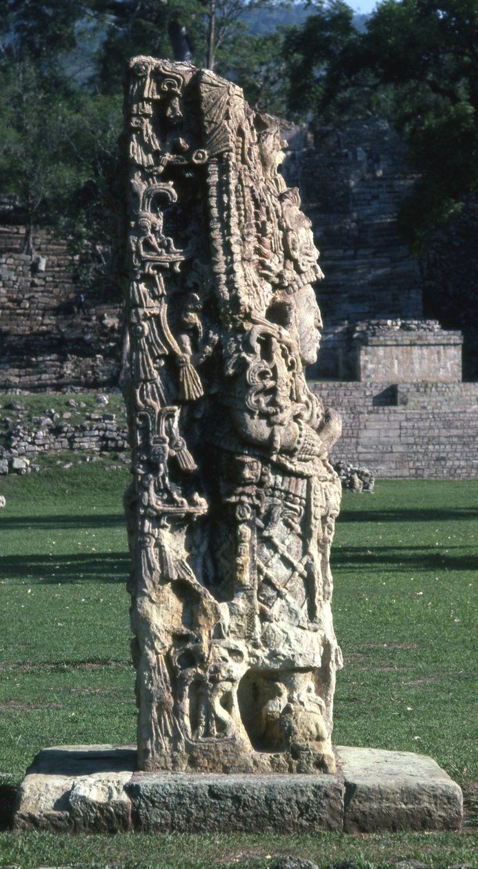 Copan Stela H, Późny Okres Klasyczny, ok. 730 n.e. autorstwa Mayan