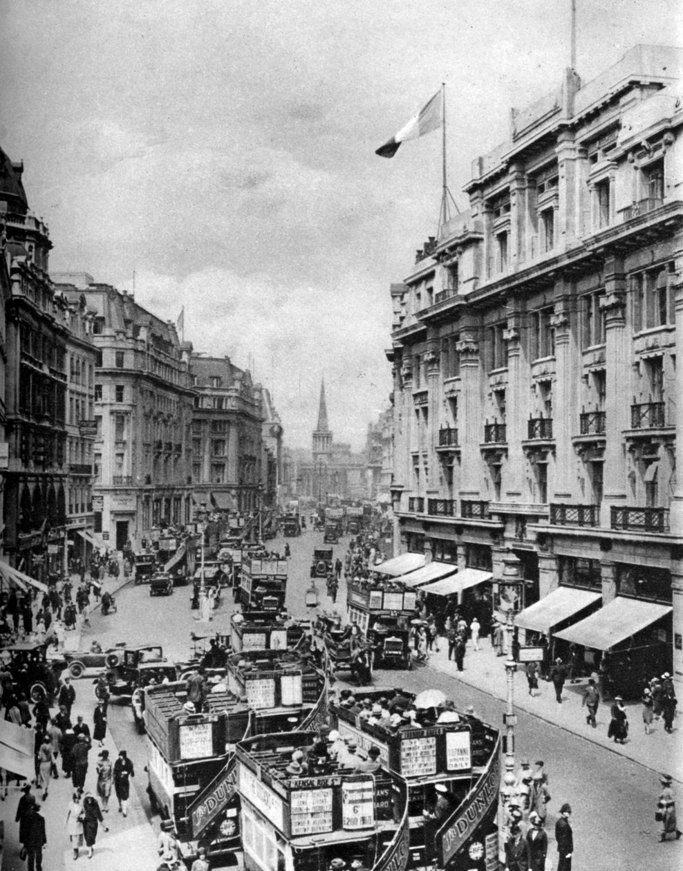 Regent Street, Londyn, 1926-1927 autorstwa McLeish