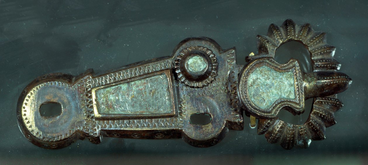 Sztuka Merowingów: klamra do paska. Paryż, Muzeum Carnavalet autorstwa Merovingian