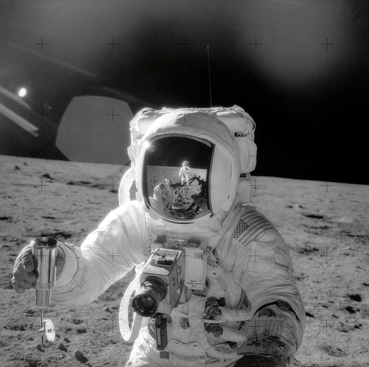 Apollo 12 - NASA, 1969. autorstwa NASA Images