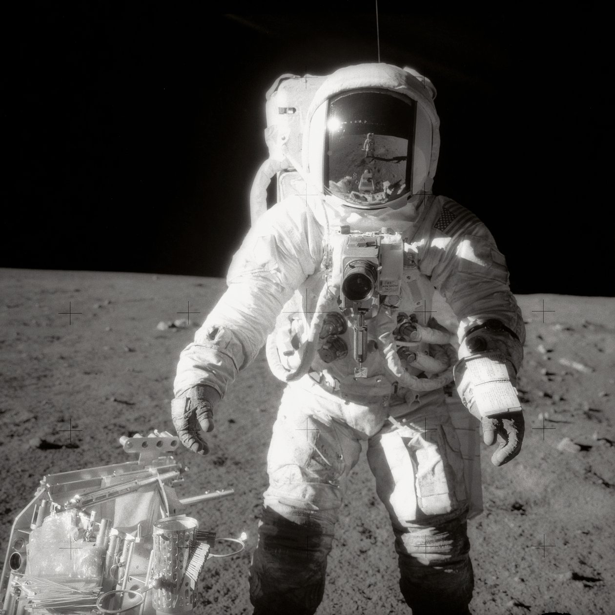 Apollo 12 - NASA, 1969. autorstwa NASA Images