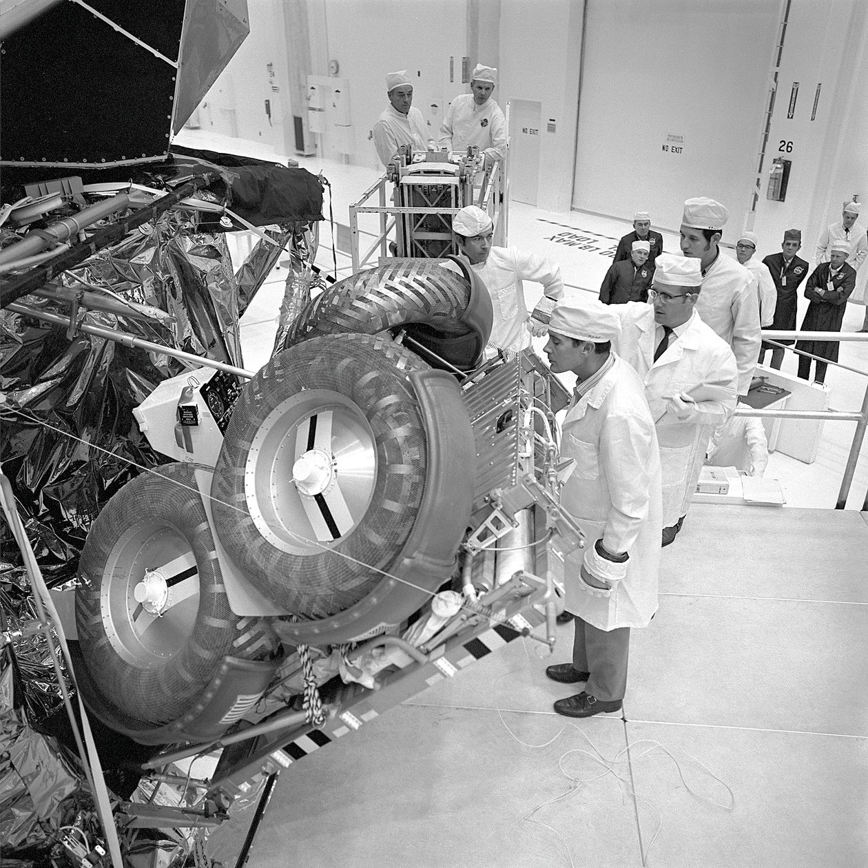 Apollo 16 - NASA, 1971. autorstwa NASA Images
