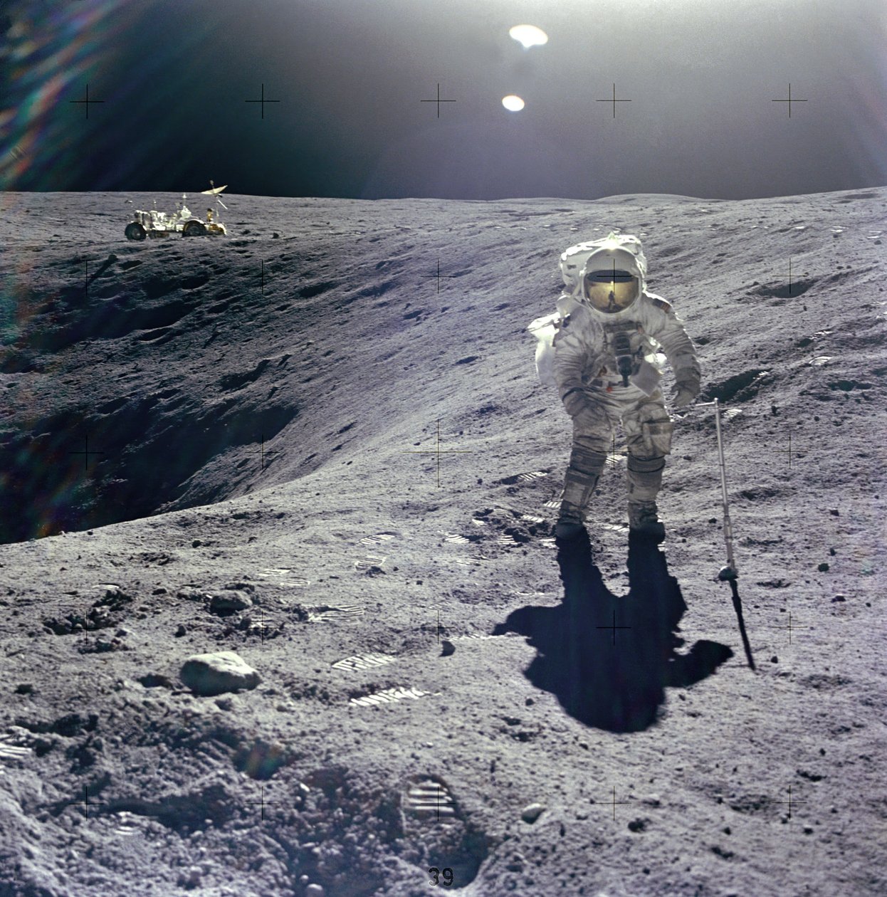 Apollo 16 - NASA, 1972. autorstwa NASA Images
