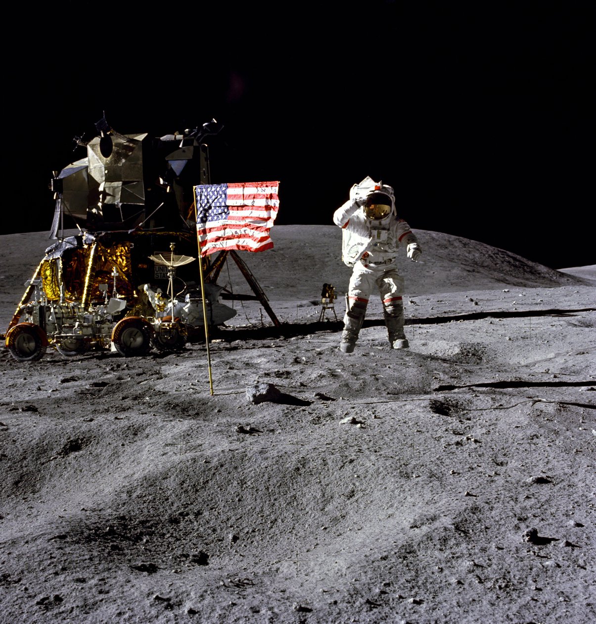 Apollo 16 - NASA, 1972. autorstwa NASA Images