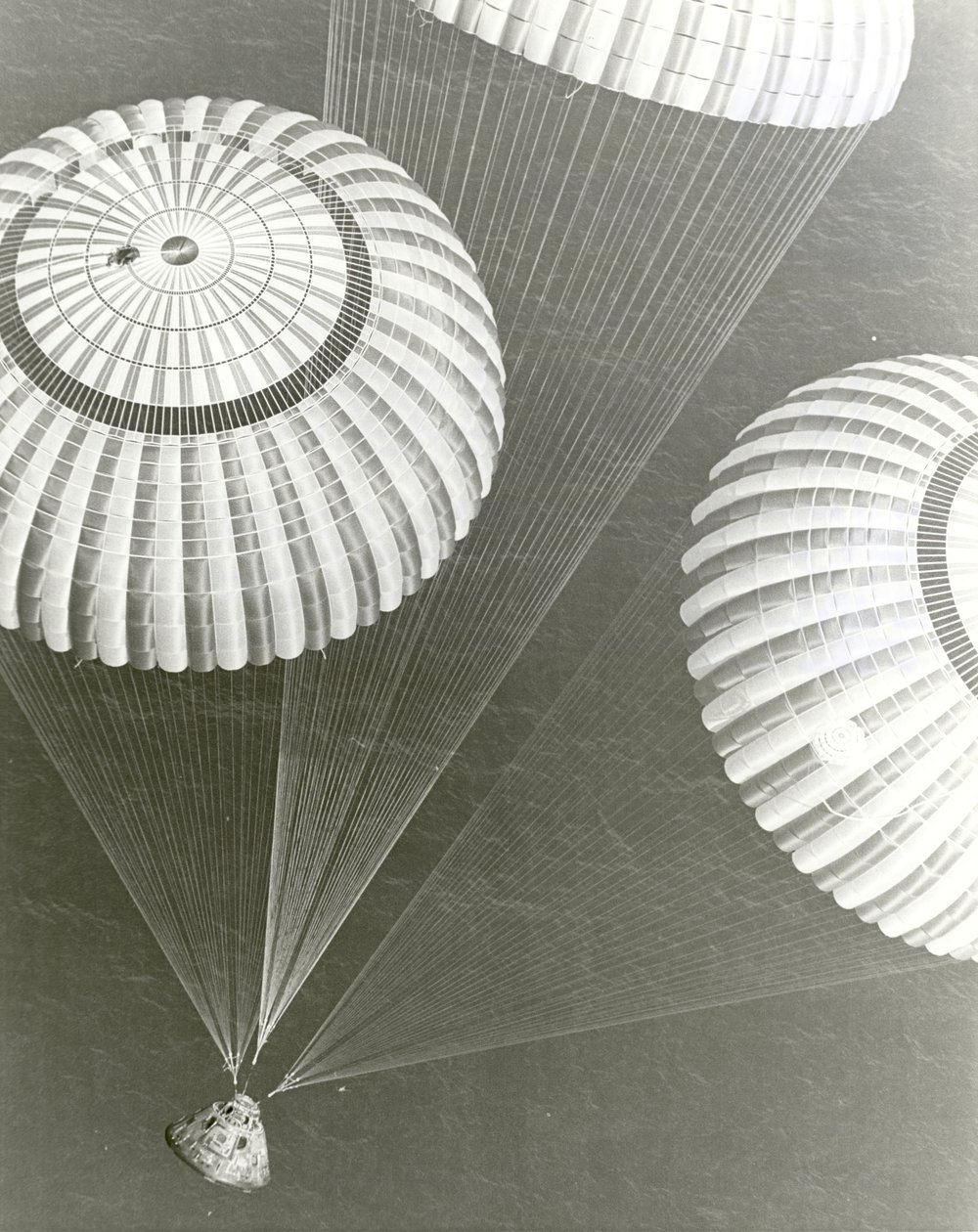 Apollo 17 - NASA, 1972. autorstwa NASA Images