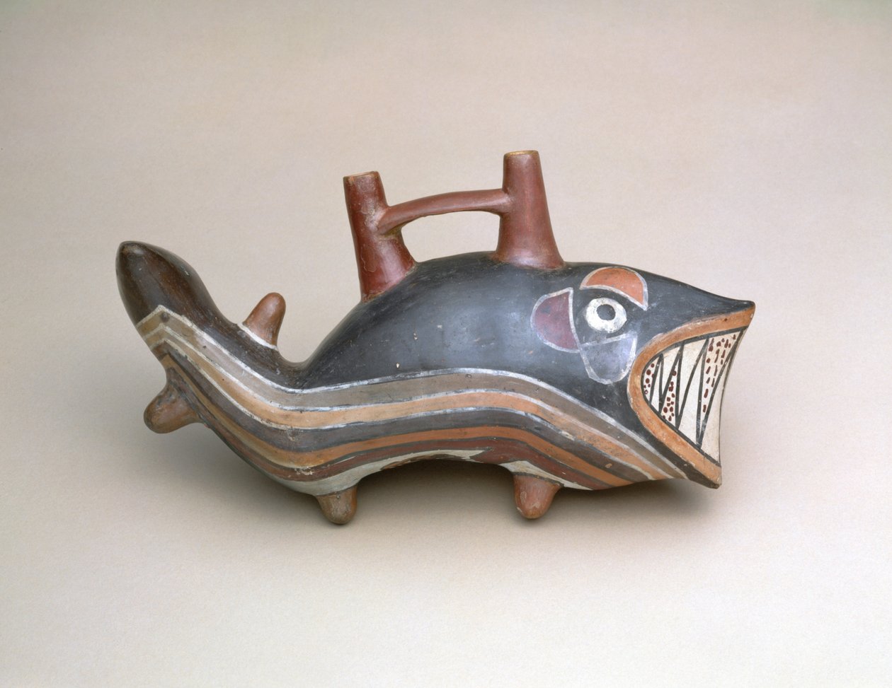 Killer-Whale Vessel, Peru, 100 BC-AD 600 (naczynia ceramiczne z poślizgiem polichromowanym) autorstwa Nazca Culture