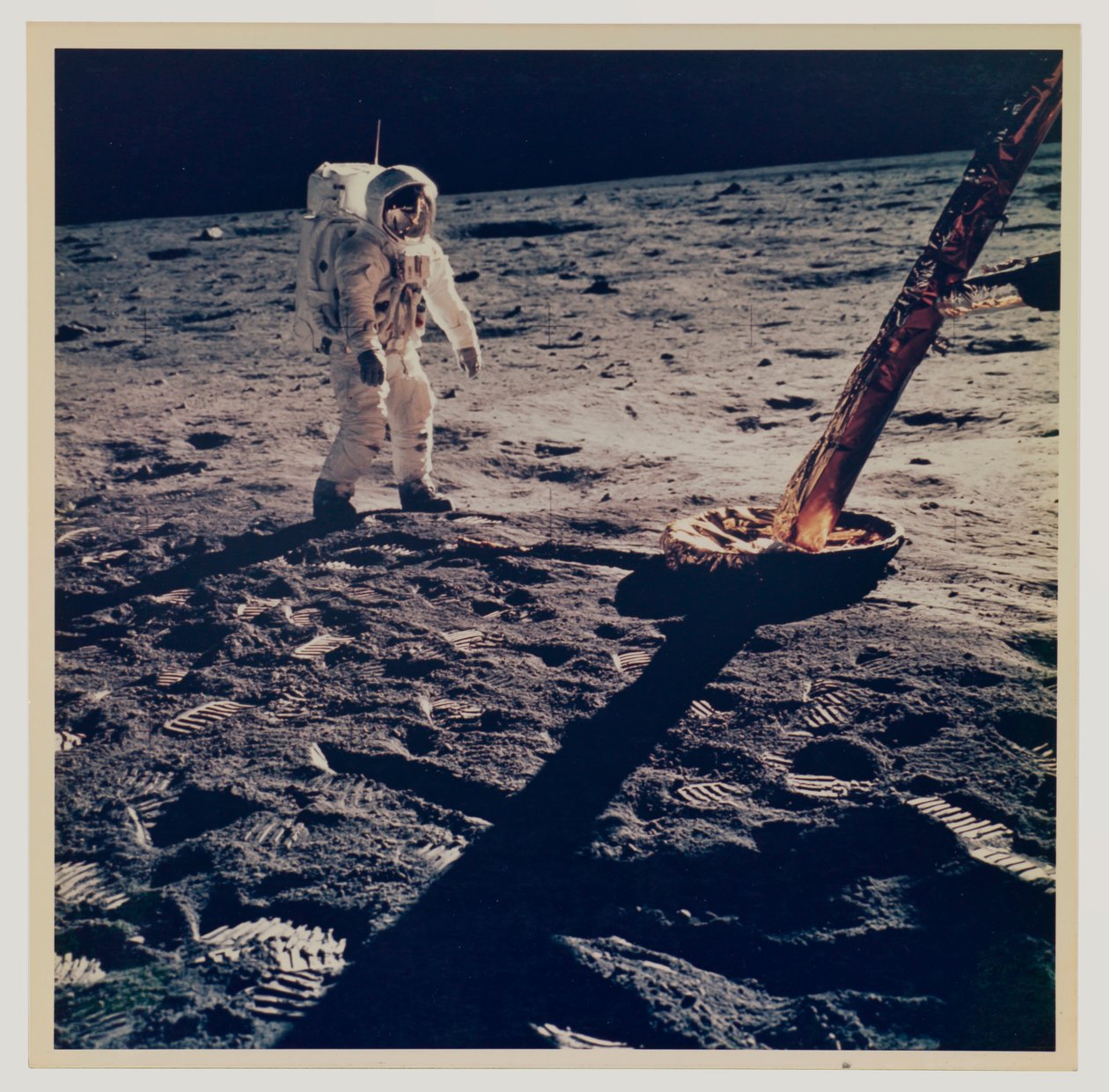 Lądowanie na Księżycu Apollo 11 autorstwa Neil Armstrong