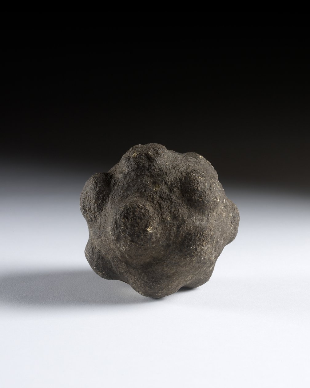 Rzeźbiona kula, późny neolit, Szkocja, ok. 3750-2000 p.n.e. autorstwa Neolithic