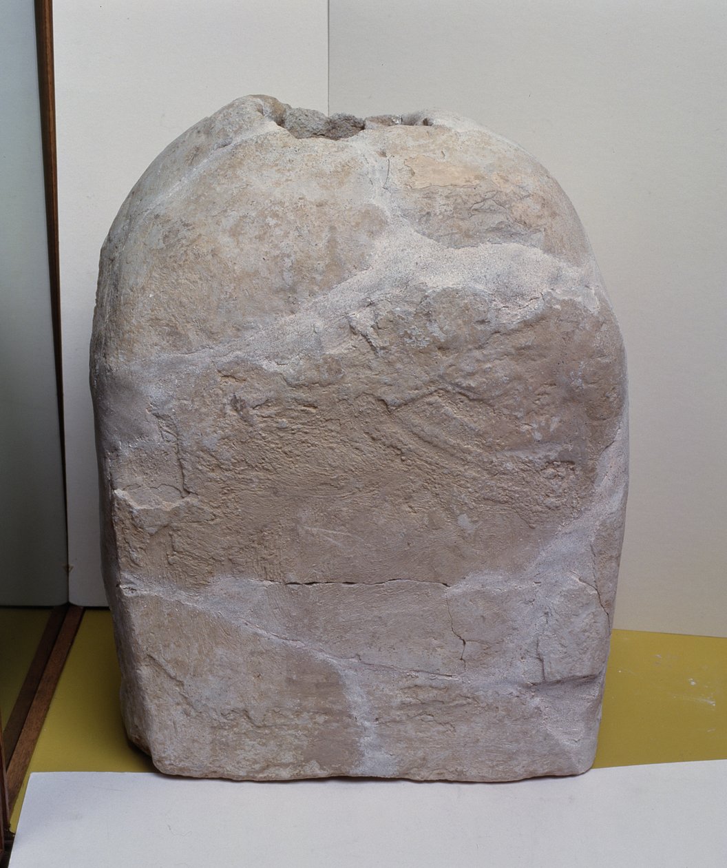 Prostokątne naczynie z białego naczynia, Jerycho, neolit B, ok. 1000-6000 pne (glina) autorstwa Neolithic