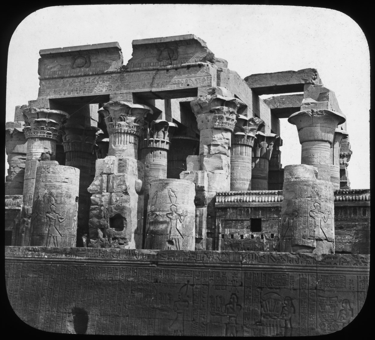 Świątynia Kom Ombo, Egipt, ok. 1890 r. autorstwa Newton and Co