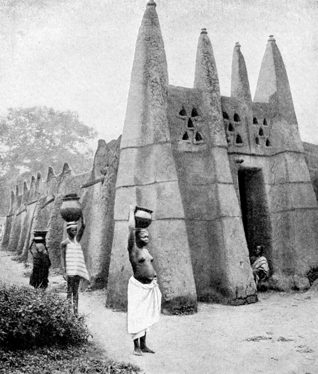 Architektura Aszanti, Ghana, 1922 autorstwa P. A. McCann