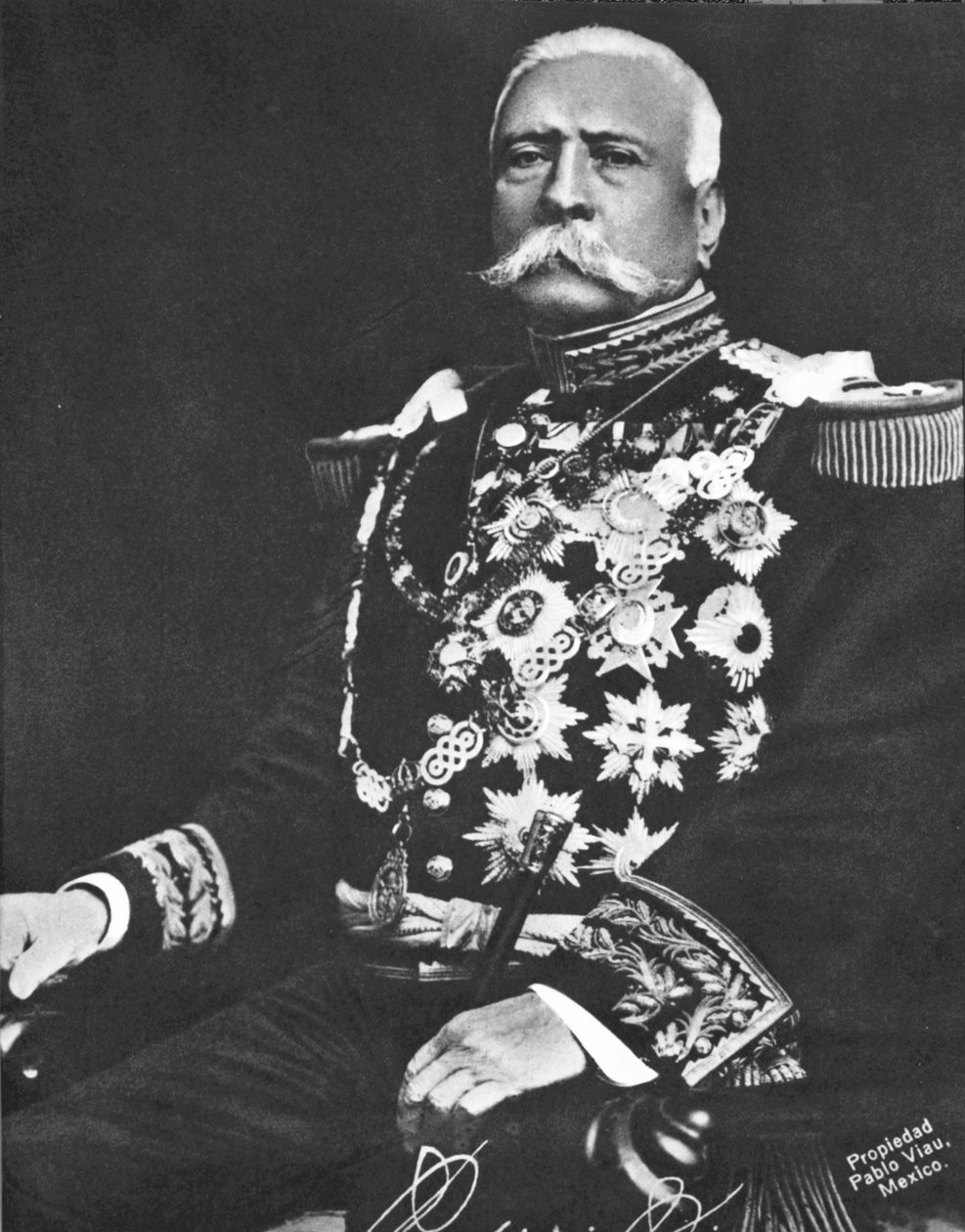 Porfirio Diaz z Meksyku, ok. 1910 (bw zdjęcie) autorstwa Pablo Viau