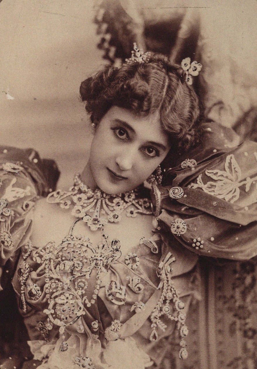 La Belle Otero, lata 90. XIX wieku. autorstwa Paris . Photo studio Reutlinger