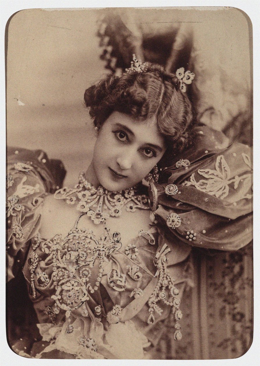 La Belle Otero, lata 90. XIX wieku. autorstwa Paris . Photo studio Reutlinger