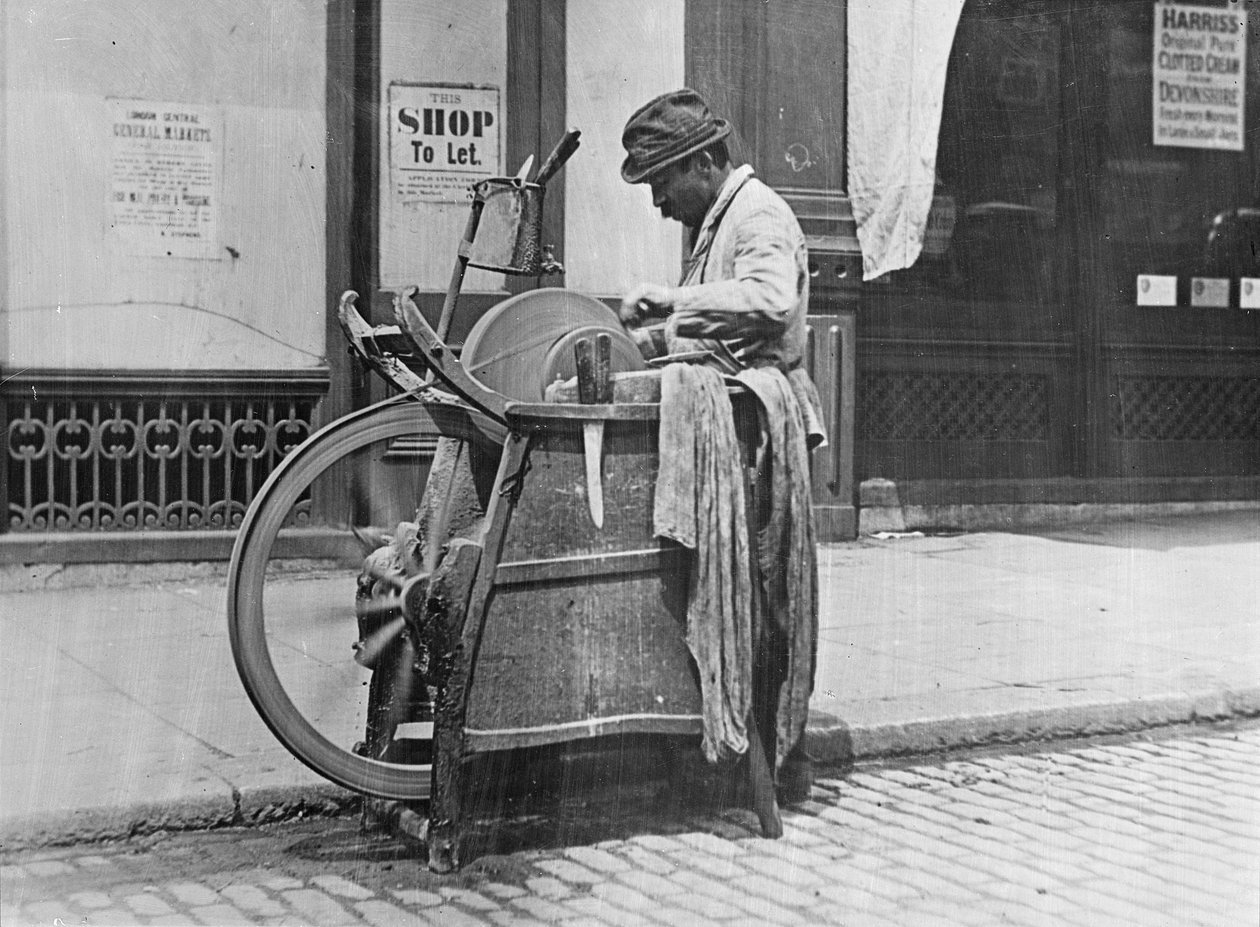 Londyński młynek do noży, 1894 autorstwa Paul Martin