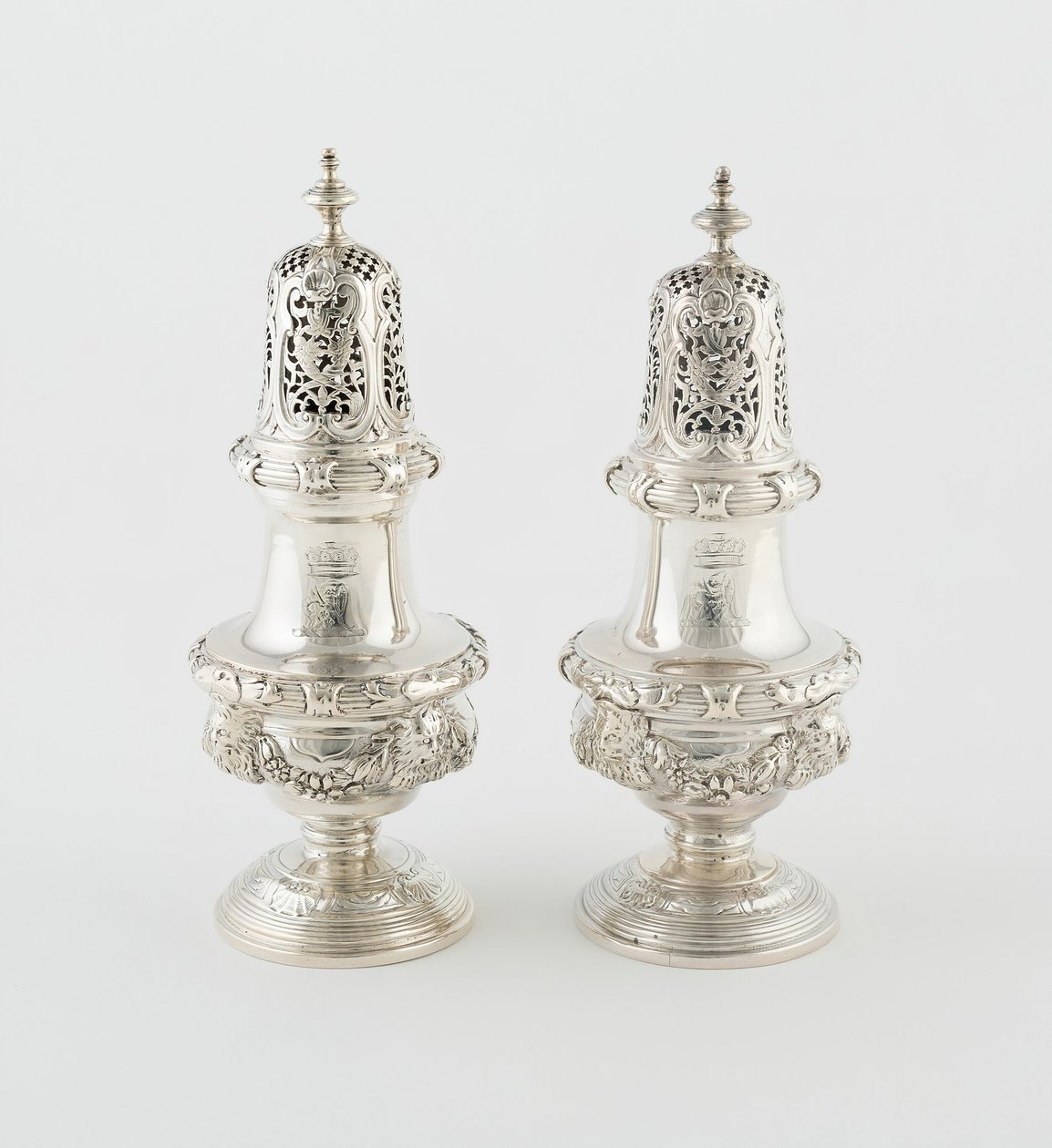 Para kółek, Londyn, 173243. autorstwa Paul de Lamerie