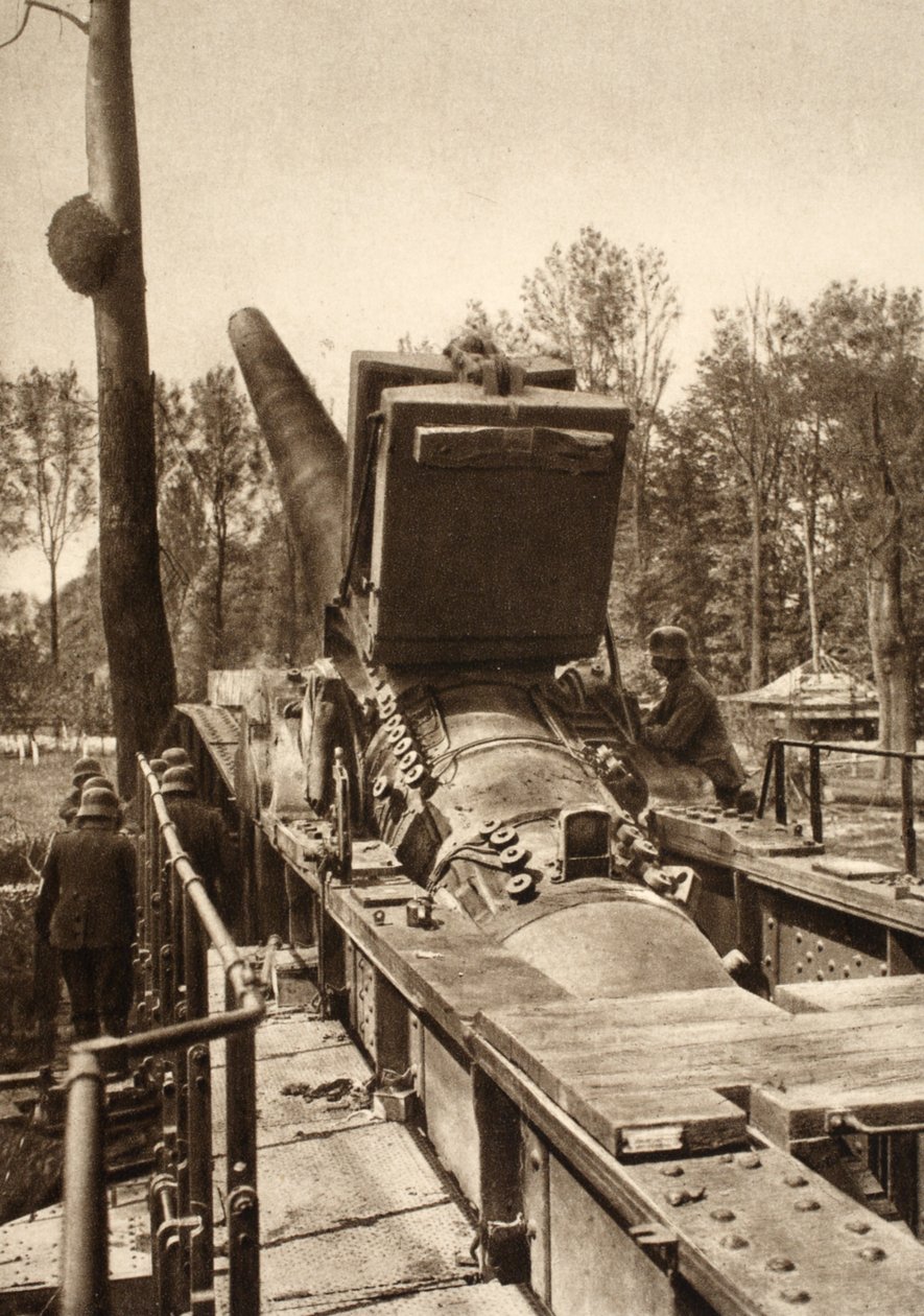 Szybkoładująca armata na szynie (zdjęcie czarno-białe) autorstwa Photographer German