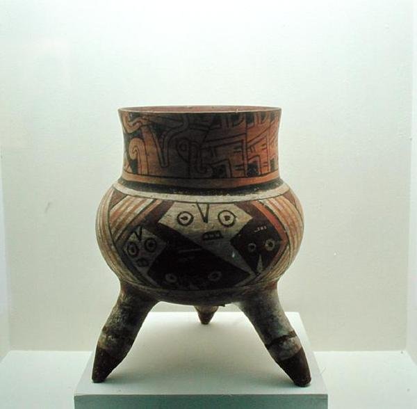 Wazon ze statywem autorstwa Pre Columbian Pre Columbian