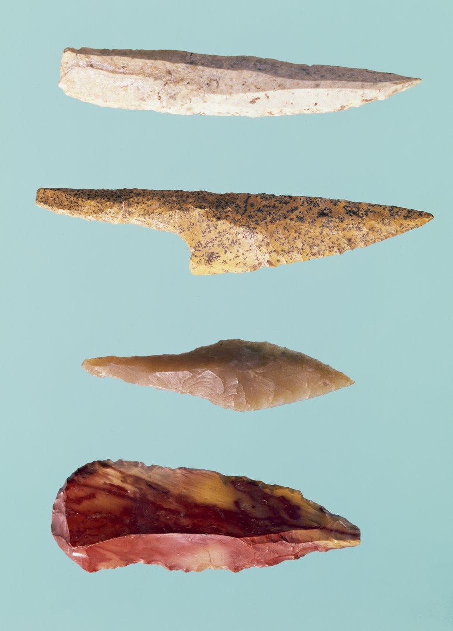 Cztery narzędzia krzemienne, okres górnego paleolitu, 35000-10000 p.n.e. (krzemień) autorstwa Prehistoric