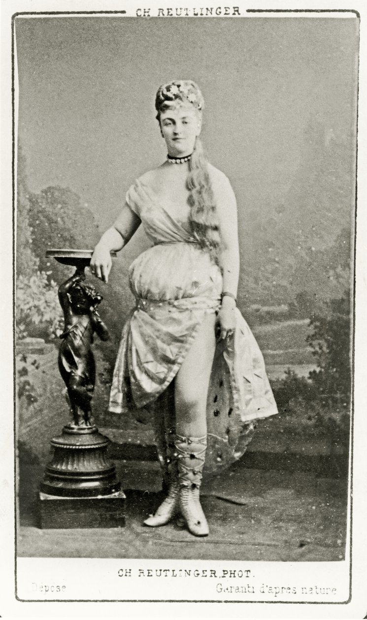 Méry Laurent na scenie, ok.1888-89 autorstwa Reutlinger Studio
