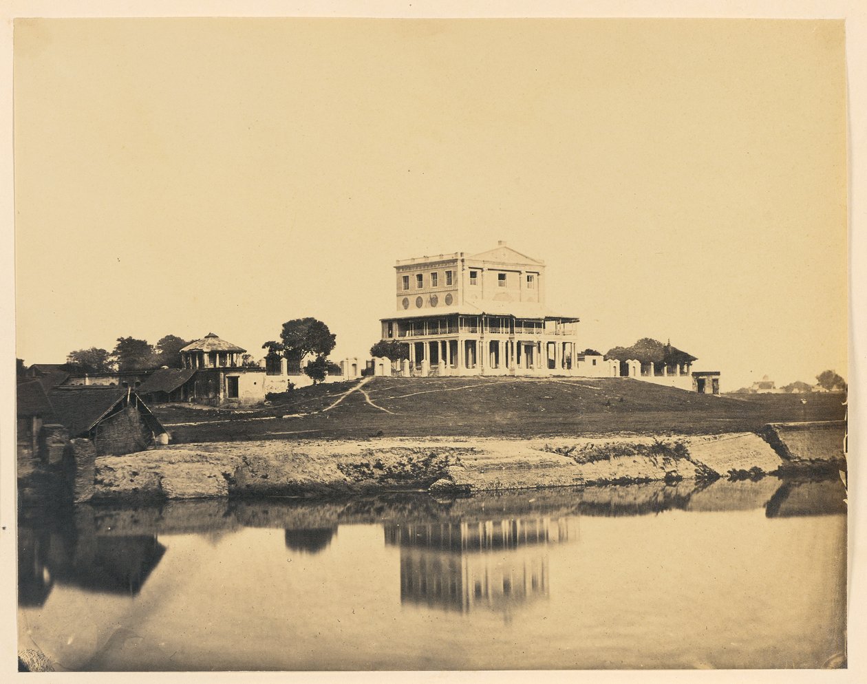 [Palace] autorstwa Robert C. Tytler