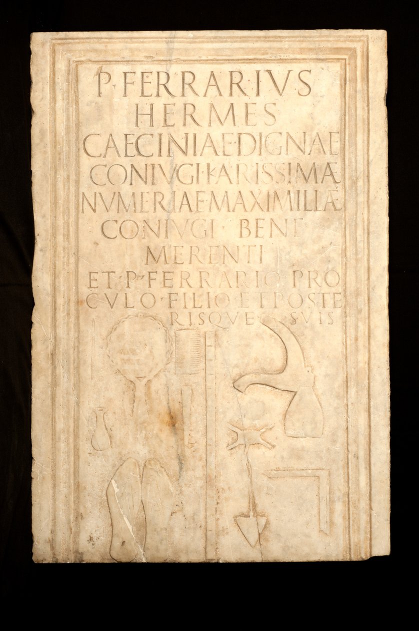 Stela inskrypcyjna (marmur) autorstwa Roman