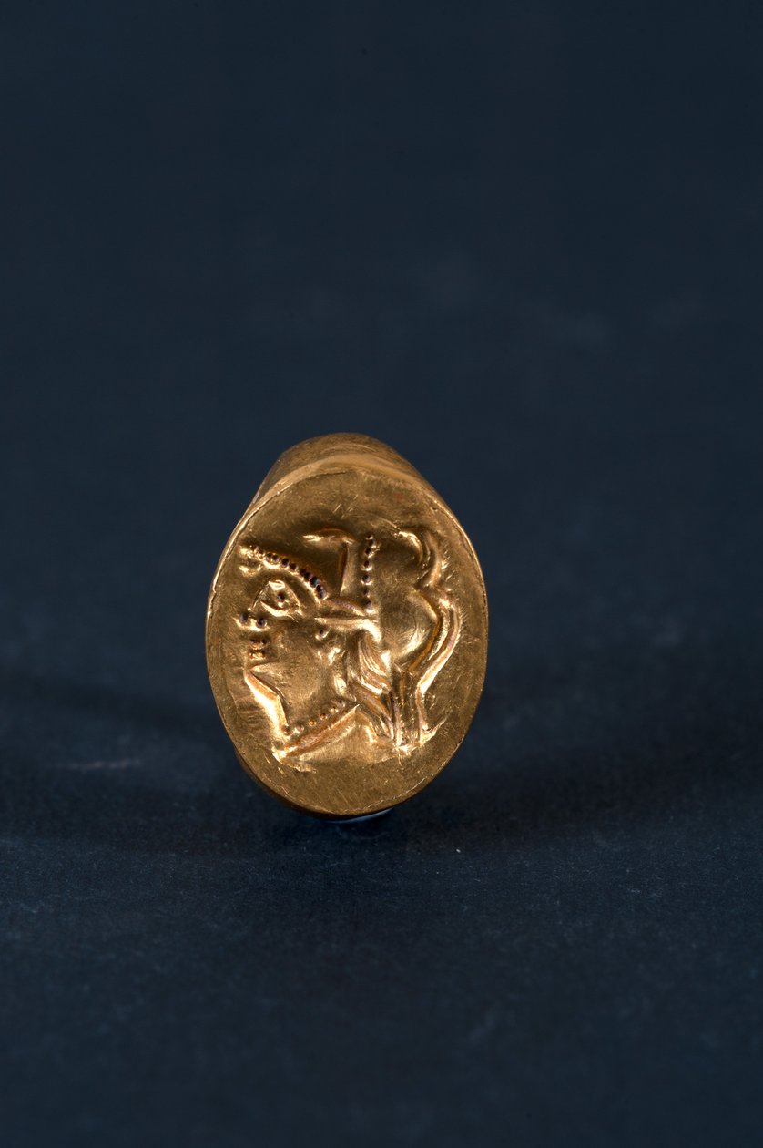 Pierścionek z głową Ateny (złoty liść) autorstwa Roman