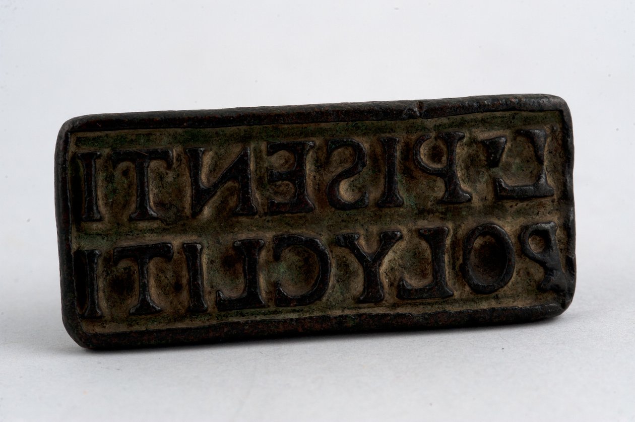 Uszczelka (brąz) autorstwa Roman