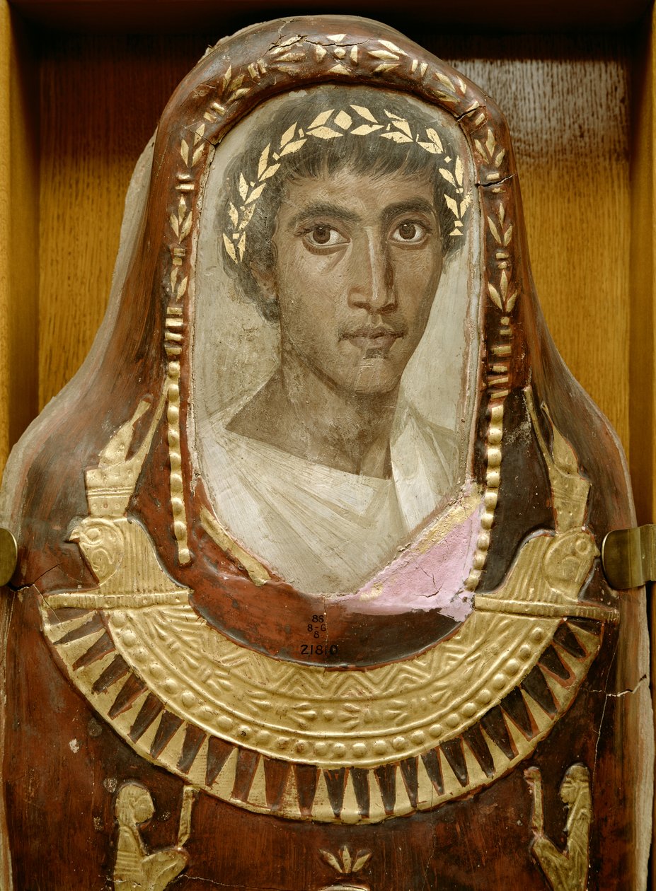 Malowana i złocona skrzynia mumii Artemidorosa z enkaustycznym portretem w stylu hellenistycznym z Hawary (stiuki malowane i złocone) (patrz także 46817 i 85709) autorstwa Roman Period Egyptian