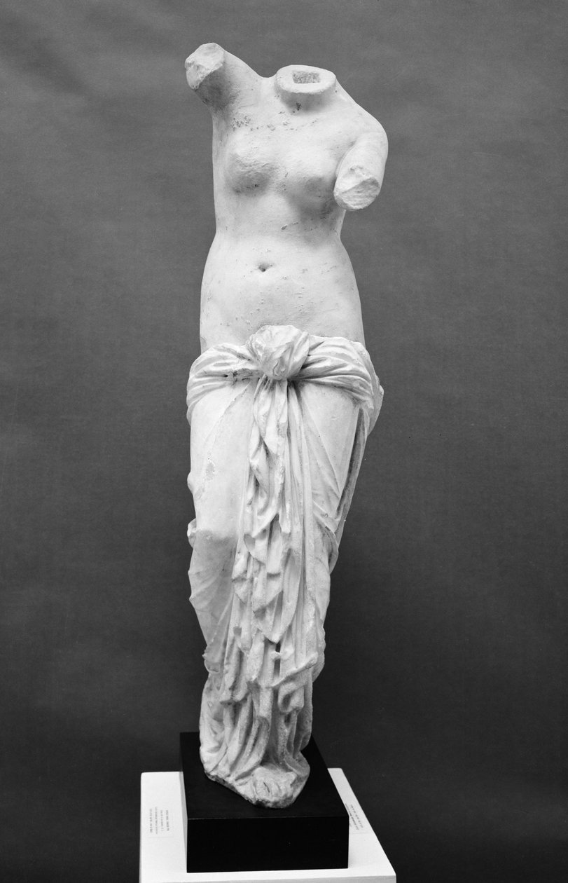 Figura Afrodyty (marmur) autorstwa Roman
