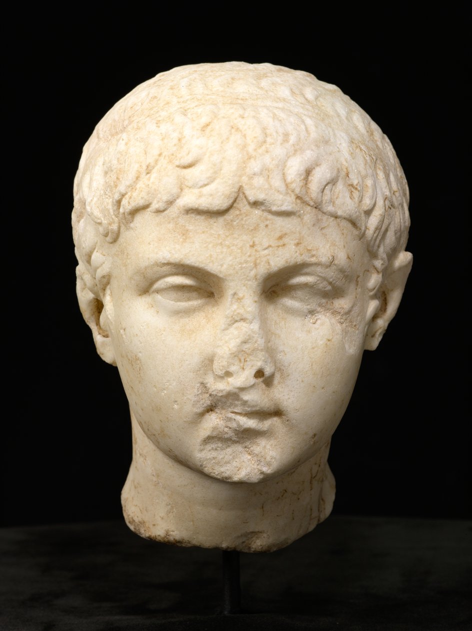 Lucjusz Cezar, koniec I w. (marmur) autorstwa Roman
