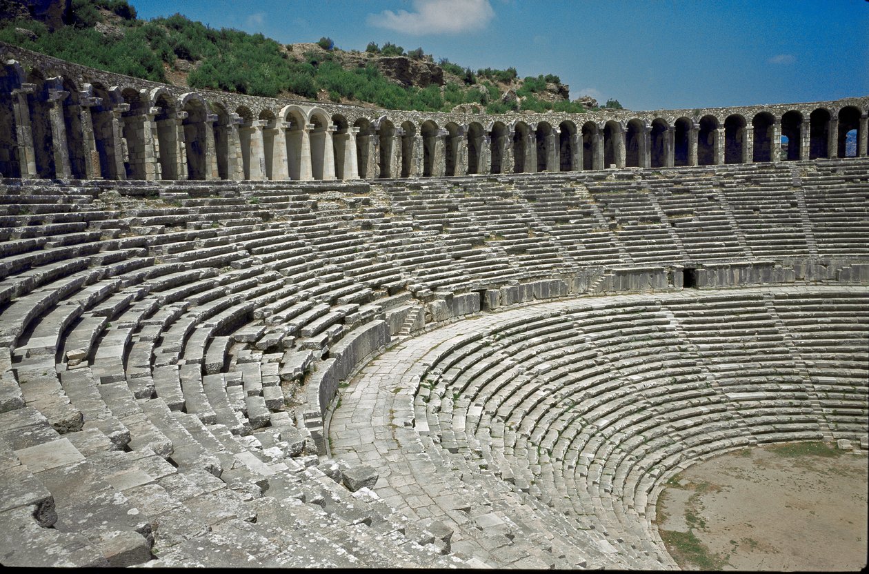 Widok teatru, II wne autorstwa Roman