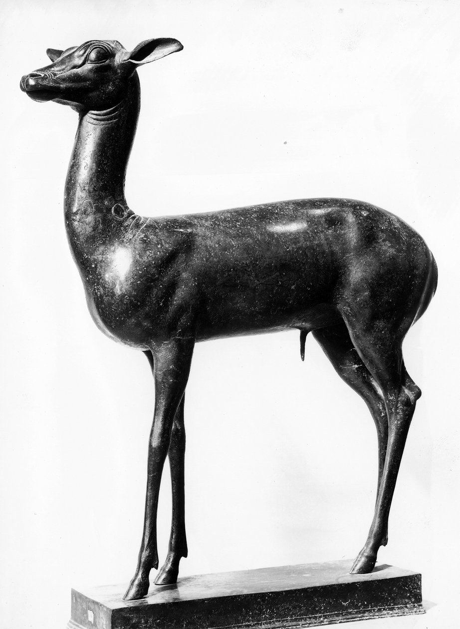 Figurka jelenia (brąz) autorstwa Roman Roman