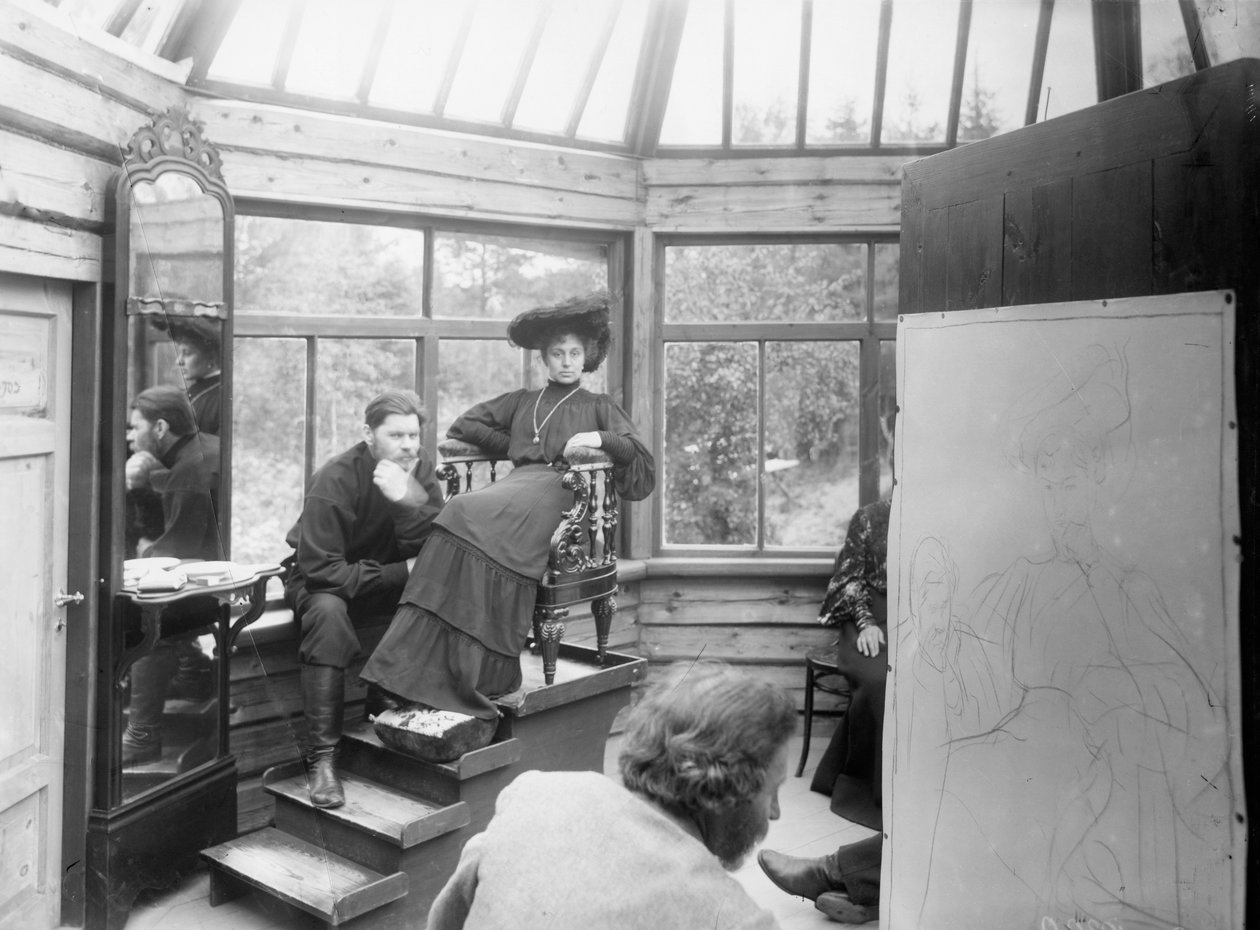 Maxim Gorky i Maria Andreyeva pozują w studio w daczy Repins autorstwa Russian Photographer