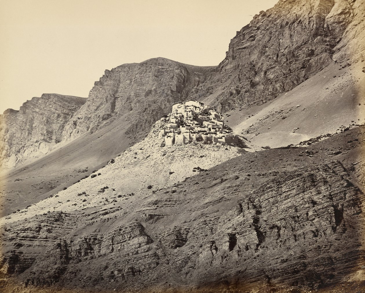 Klasztor w Ki, Spiti autorstwa Samuel Bourne