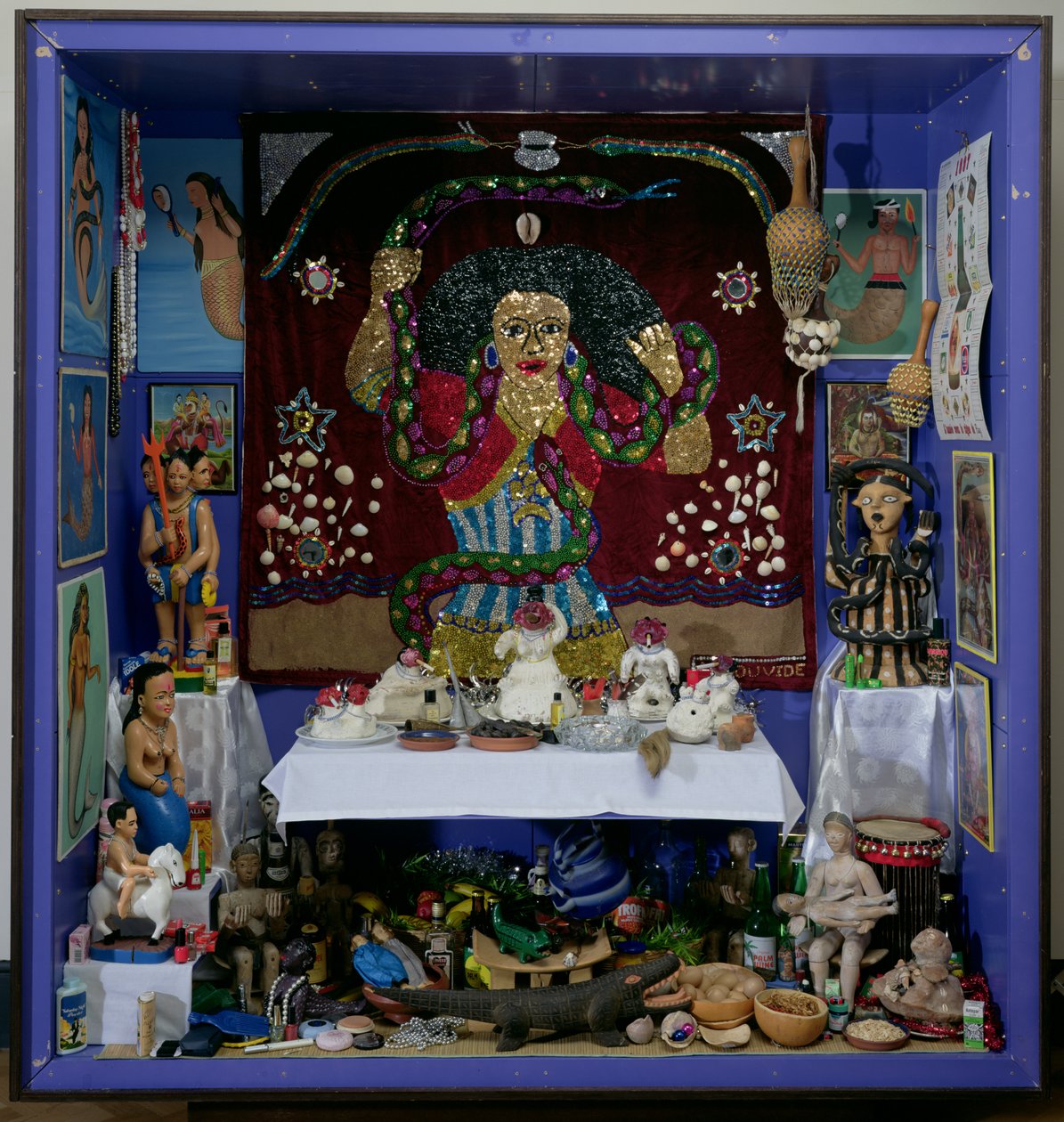 Ołtarz: Mami Wata, Republika Beninu (zdjęcie) autorstwa School African