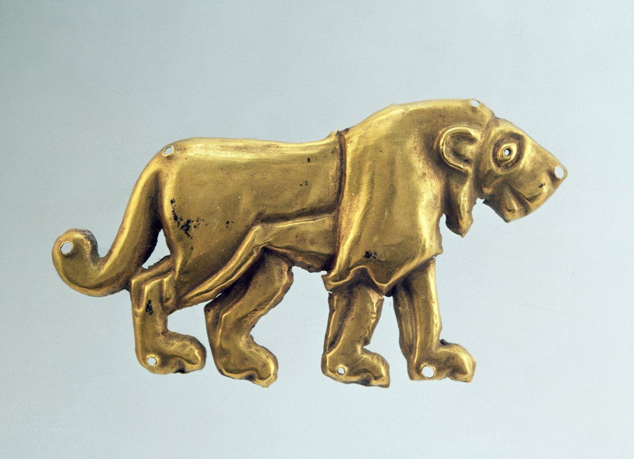 Lew kroczący, ozdoba z baldachimu nagrobnego, koniec III tysiąclecia p.n.e. (złoto) autorstwa Scythian