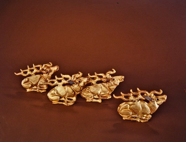 Renifer, cztery tabliczki z drewnianego kołczanu (złoty i turkusowy) autorstwa Scythian