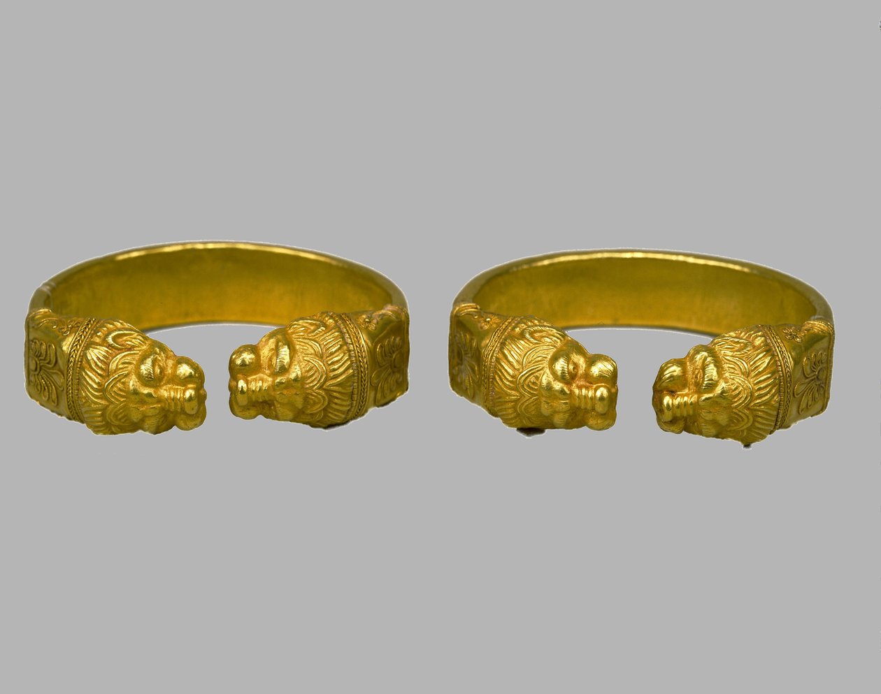 Bransoletki, IV wiek pne autorstwa Scythian