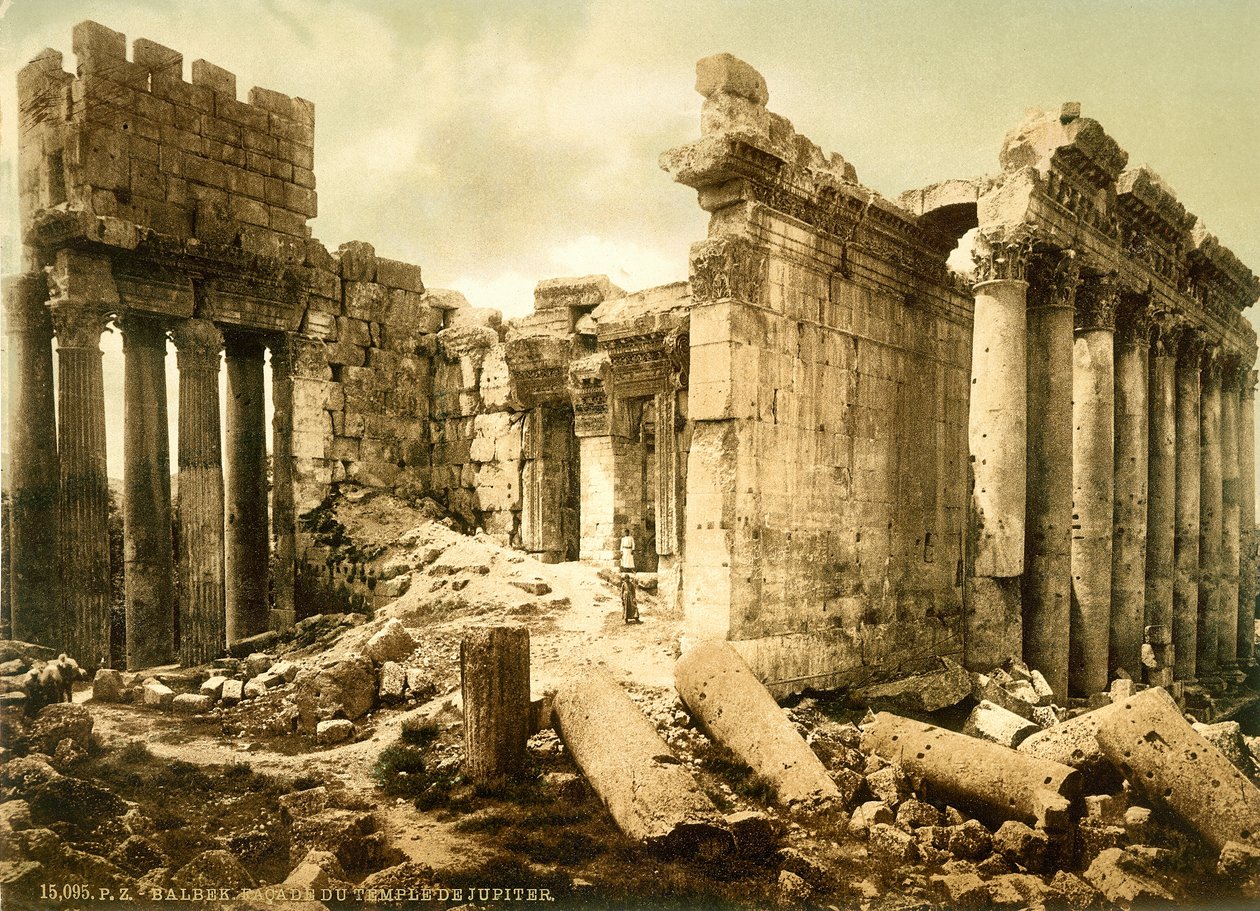 Świątynia Bachusa, Baalbek, ok.1880-1900 (fotochrom) autorstwa Swiss Photographer