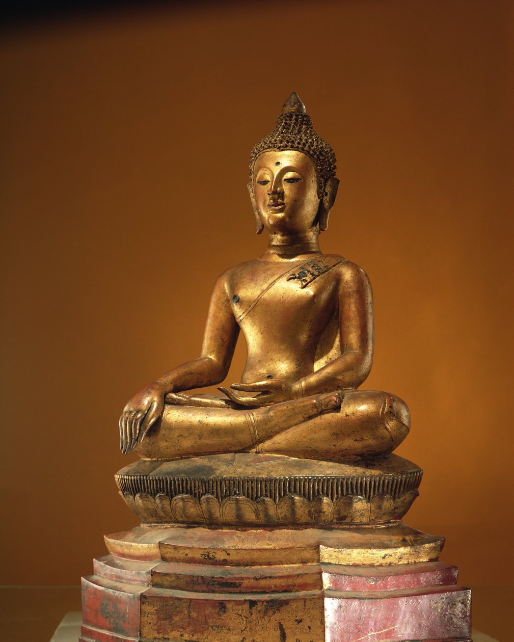Budda (obowiązuje brąz) autorstwa Thai School