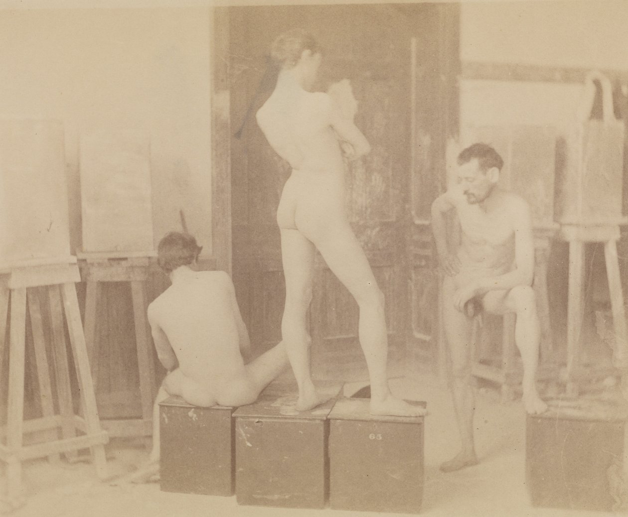 [Trzy nagie modelki w studiu malarskim] autorstwa Thomas Eakins